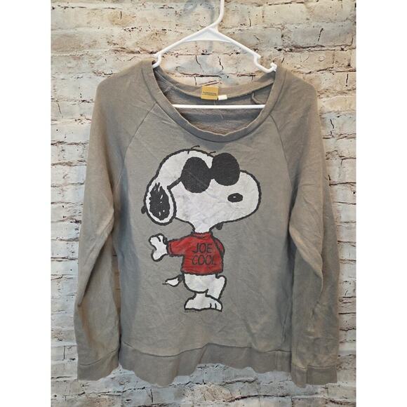 Peanuts Tops - Peanuts Snoop Sweatshirt Womens Size Large Too Cool For School